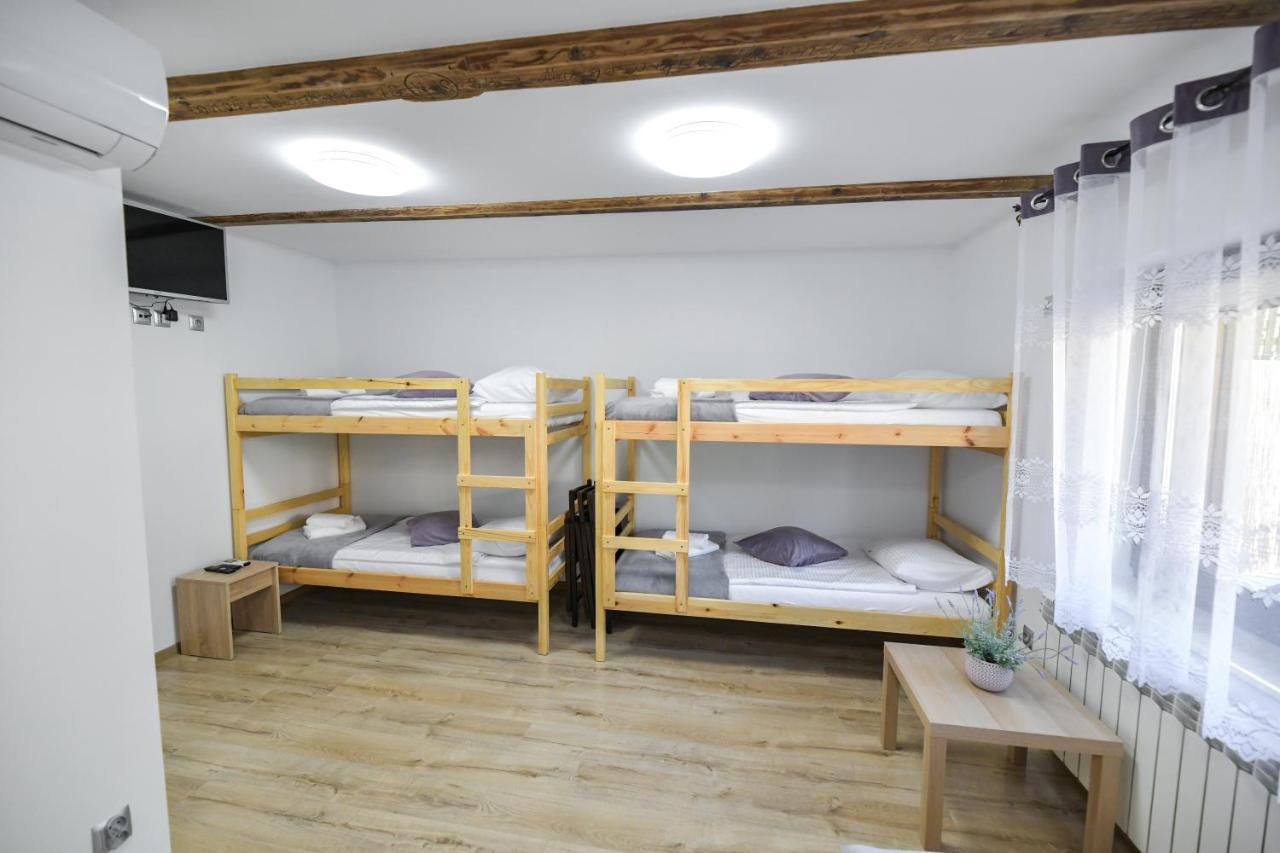 Toffee House Apartment Zator Bagian luar foto