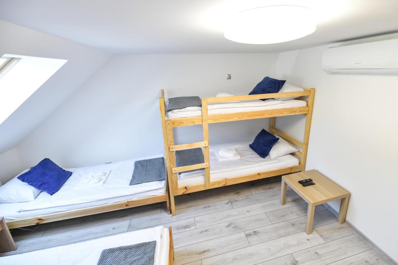 Toffee House Apartment Zator Bagian luar foto